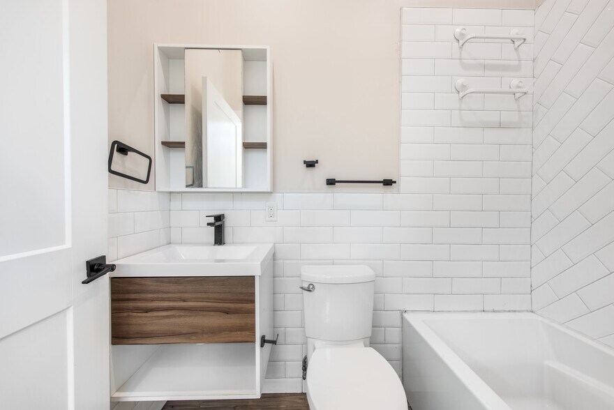 More Photos Of 5250 Wayne Ave, Philadelphia Apartments For Sale