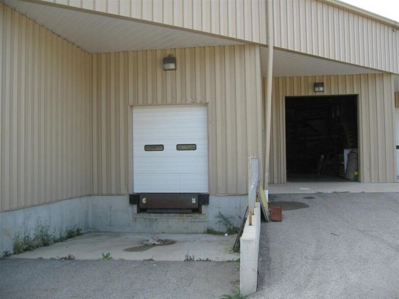 More Photos Of 2881 Commerce Park Dr, Madison Light Manufacturing For Lease