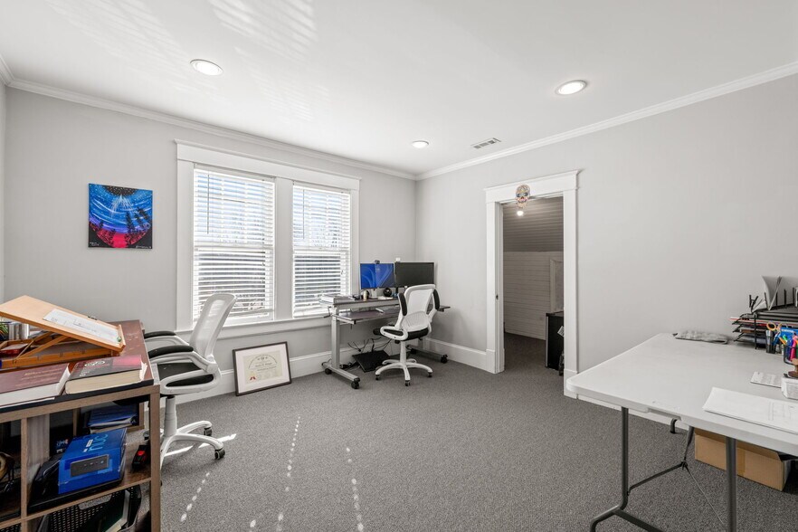 More Photos Of 708 St Marys St, Raleigh Office For Sale