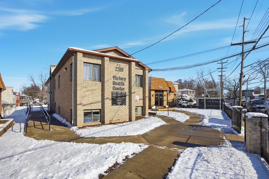 More Photos Of , Staten Island Office For Sale