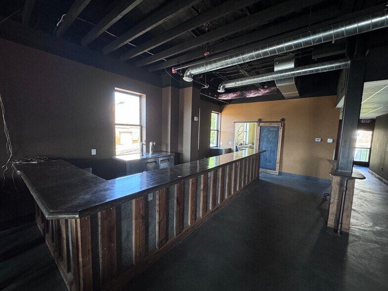 More Photos Of 257 N Water St, Kent Storefront Retail Residential For Sale
