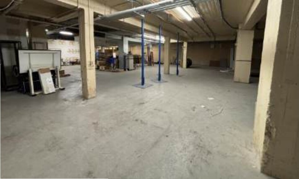 More Photos Of 21 Rue Racine O, Chicoutimi Office For Lease