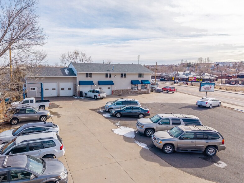 More Photos Of 16099 S Golden Rd, Golden Freestanding For Sale