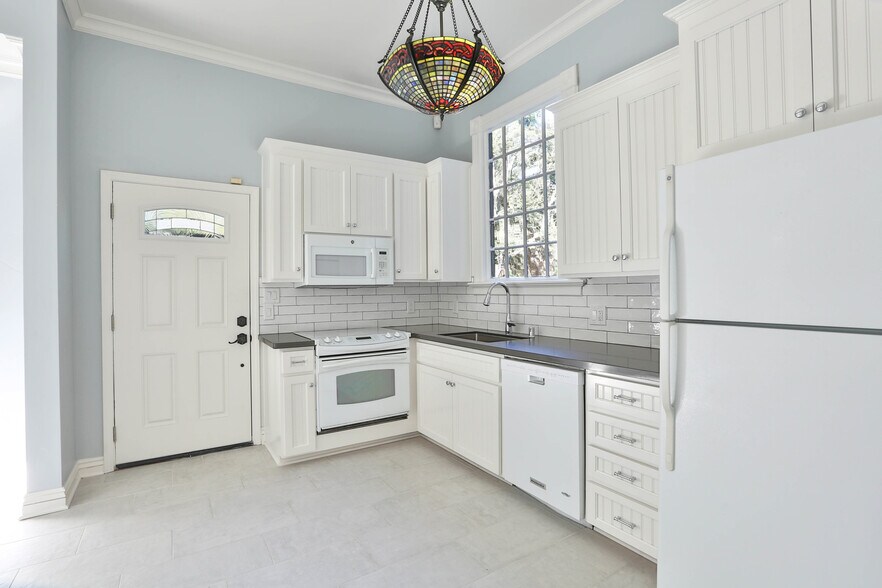 More Photos Of 1818 The Alameda, San Jose Office For Sale