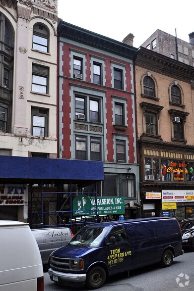 More Photos Of 4 W 28th St, New York Apartments For Lease