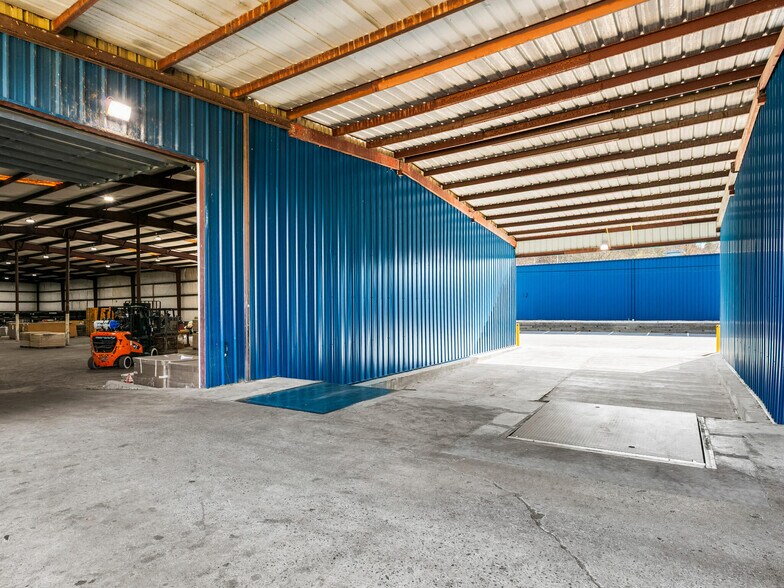 More Photos Of 495 L a White Dr, Fletcher Industrial For Lease