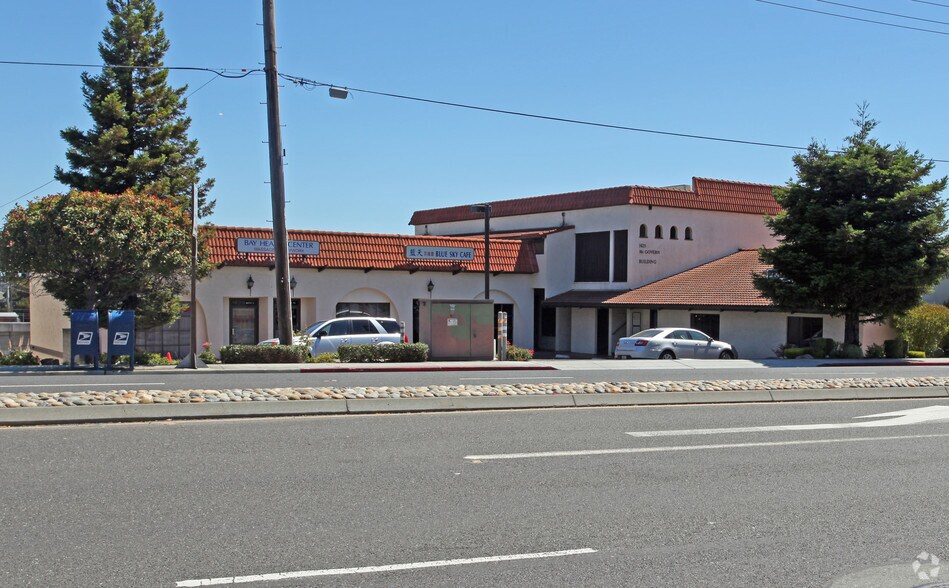 More Photos Of 1601 El Camino Real, Belmont Unknown For Lease