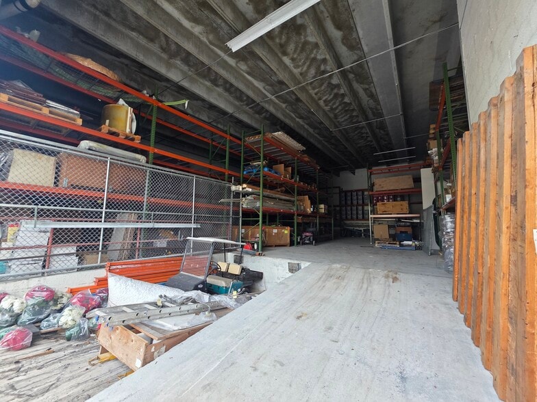 More Photos Of 10420 NW 37th Ter, Miami Warehouse For Sale