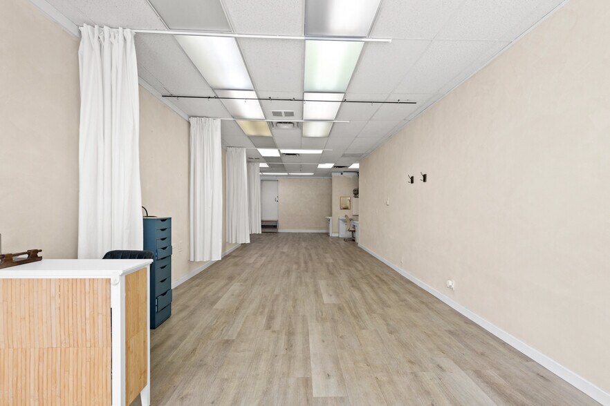 More Photos Of 2411 Drought Rd, West Kelowna General Retail For Lease
