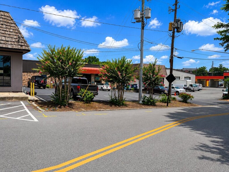 More Photos Of 4292 Railroad Ave, Tucker Storefront For Sale