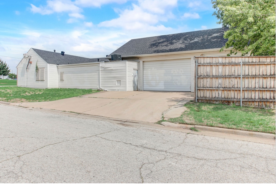 More Photos Of , Oklahoma City Industrial For Sale