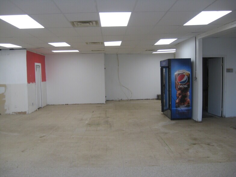 More Photos Of 3 S Main St, Franklinville Freestanding For Sale