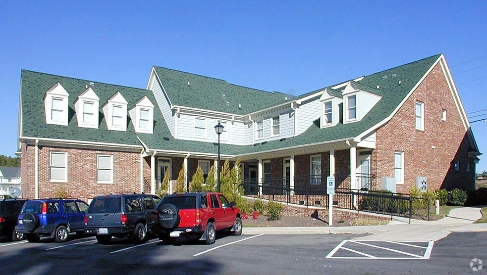 More Photos Of 101-111 Salem Towne Ct, Apex Office For Sale