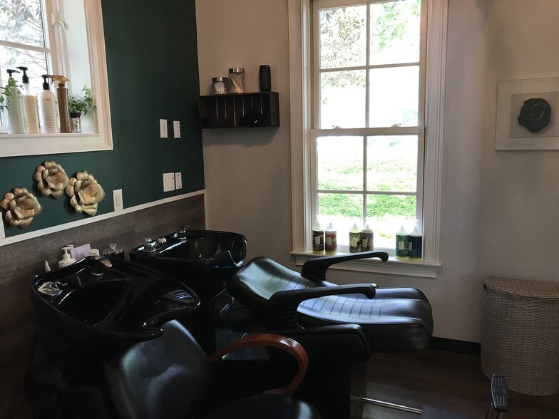 More Photos Of 8 Celadon Dr, Beaufort Office Residential For Lease