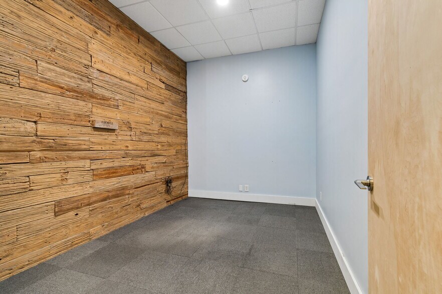 More Photos Of 2801-2805 Dr Martin Luther King Jr St N, Saint Petersburg Storefront Retail Office For Lease
