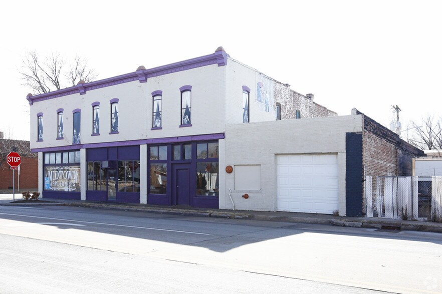 More Photos Of 504 W Commercial St, Springfield Storefront Retail Office For Sale