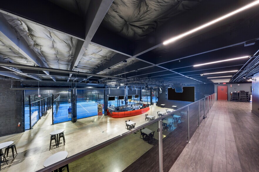 More Photos Of 1360 NW 88th Ave, Doral Bar For Sale