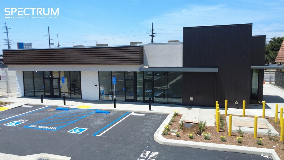 More Photos Of 9124-9134 Van Nuys Blvd, Panorama City Restaurant For Lease