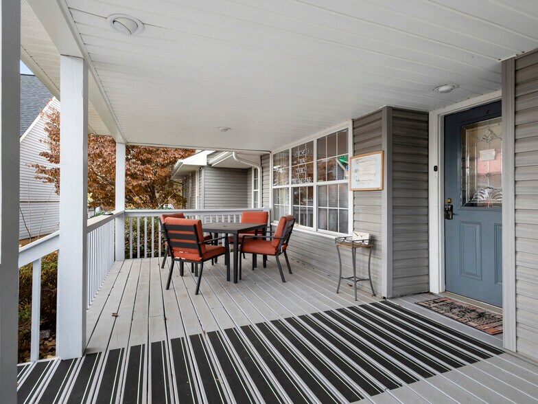 More Photos Of 20 Sardis Rd, Asheville Office For Lease