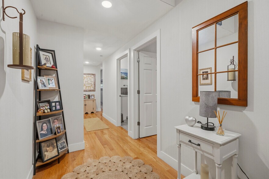 More Photos Of 812 Broad St, Milford Apartments For Sale