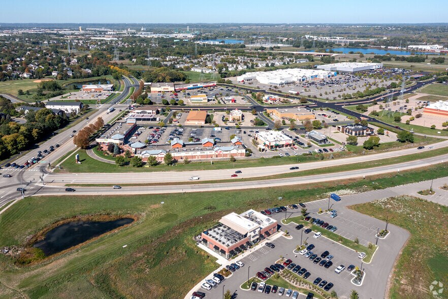 More Photos Of 1710 Crossings Blvd, Shakopee Restaurant For Sale