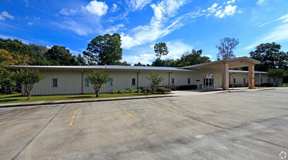 More Photos Of 230 N Tyndall Pky, Panama City Office For Lease