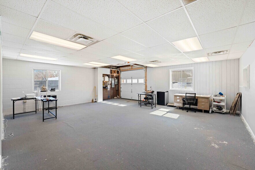 More Photos Of 191 2nd Ave, Warwick Warehouse For Sale