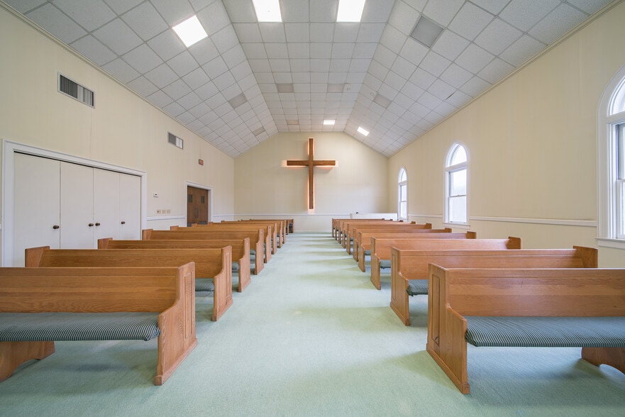 More Photos Of 4323 Primrose Rd, Columbus Religious Facility For Sale