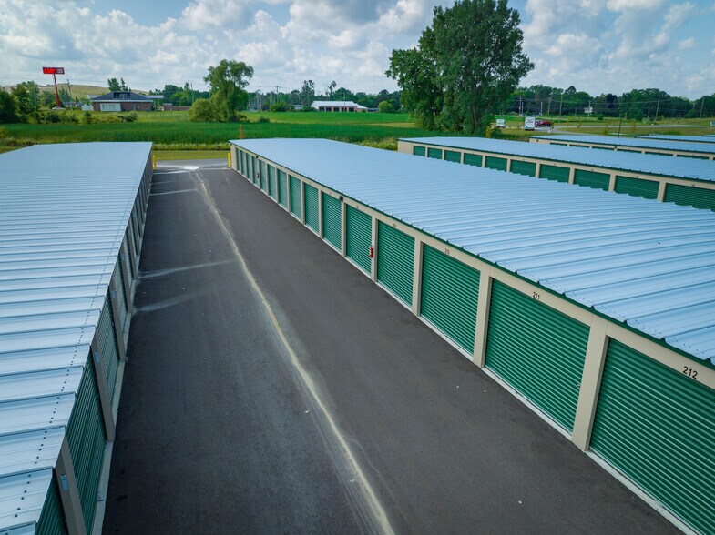 More Photos Of 7475 Torrey Rd, Swartz Creek Self Storage For Sale