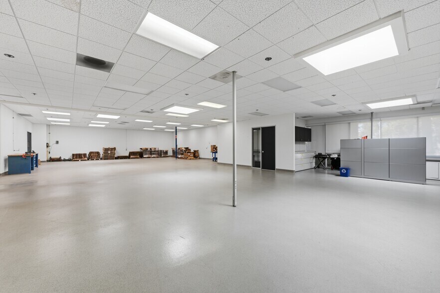 More Photos Of 9170-9190 Camino Santa Fe, San Diego Light Manufacturing For Sale