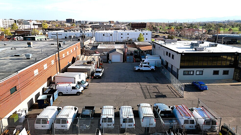 More Photos Of 1380 S Santa Fe Dr, Denver Flex For Sale