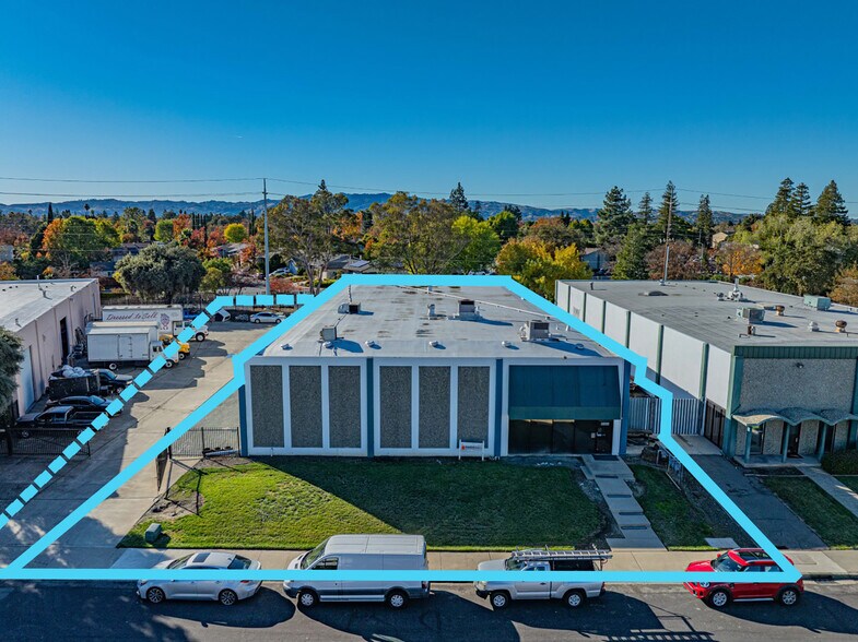 More Photos Of 1049 Shary Cir, Concord Warehouse For Lease