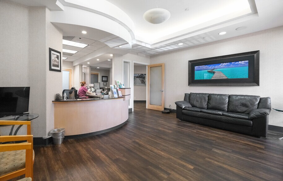 More Photos Of 122 S Patterson Ave, Santa Barbara Office For Sale