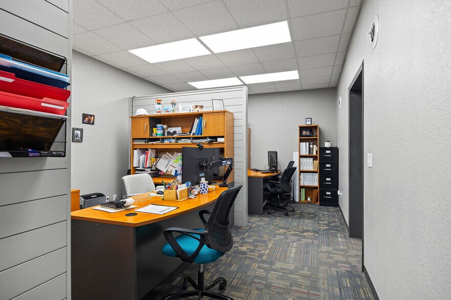 More Photos Of 2302 Highly St, Saint Joseph Warehouse For Sale