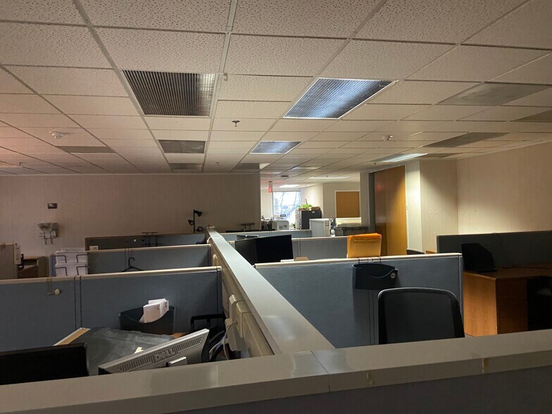 More Photos Of 620 S Glenstone Ave, Springfield Office For Sale