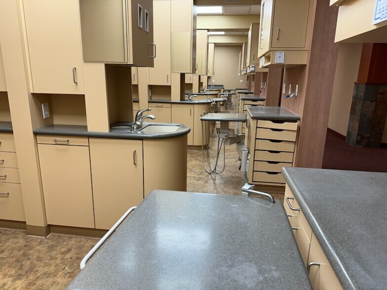 More Photos Of 1260-1290 Healdsburg Ave, Healdsburg Medical For Lease