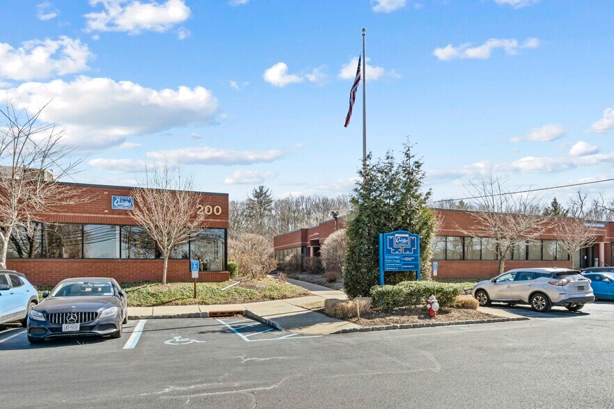 More Photos Of 200 Mineral Springs Rd, Rockaway Medical For Sale