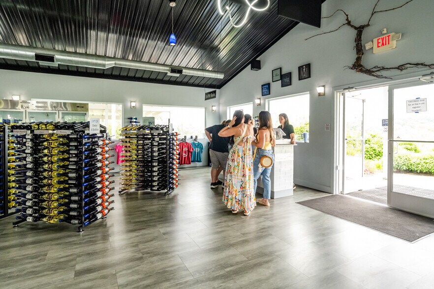 More Photos Of 10220 Lauer Rd, Baroda Winery Vineyard For Sale