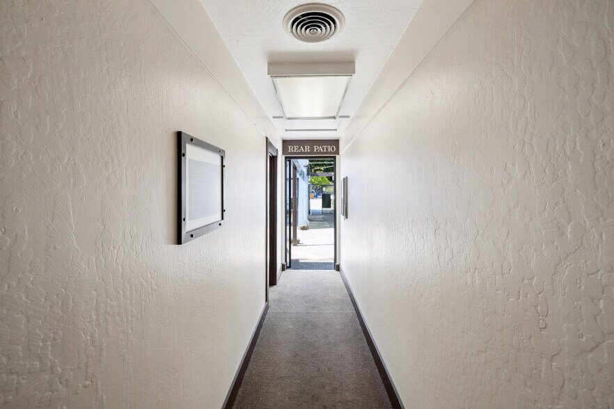 More Photos Of 251 Park Rd, Burlingame Loft Creative Space For Lease