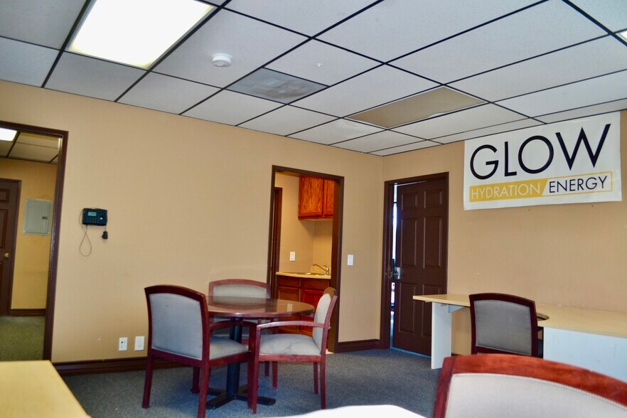 More Photos Of 9233 Charles Smith Ave, Rancho Cucamonga Flex For Sale