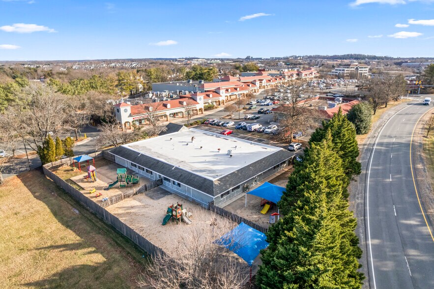 More Photos Of 211 Edds Ln, Sterling Schools For Sale