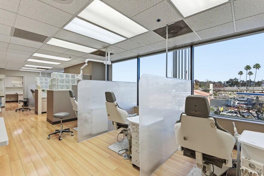 Primary Photo Of 41593 Winchester Rd, Temecula Office For Lease