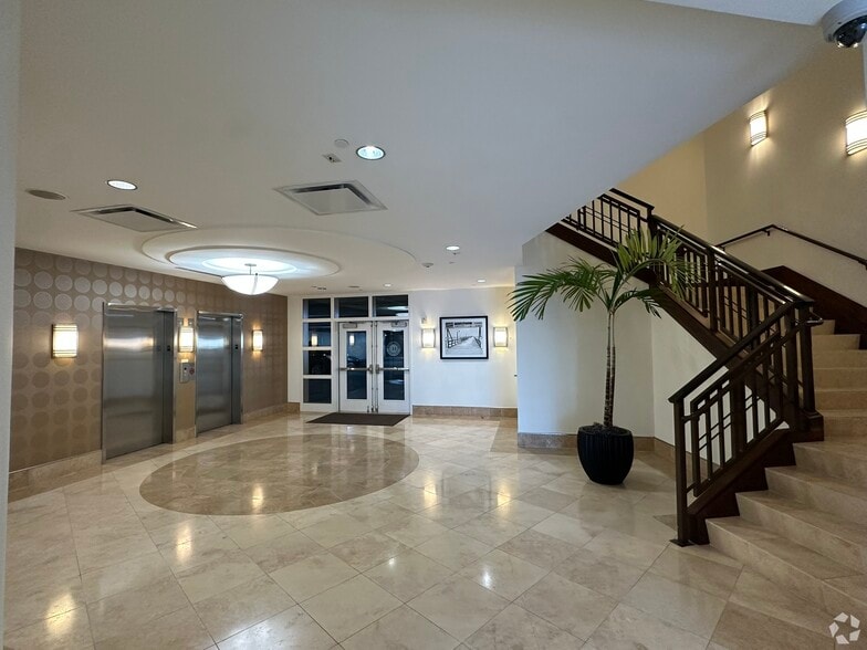 More Photos Of 4008-4300 Legendary Dr, Destin Unknown For Lease
