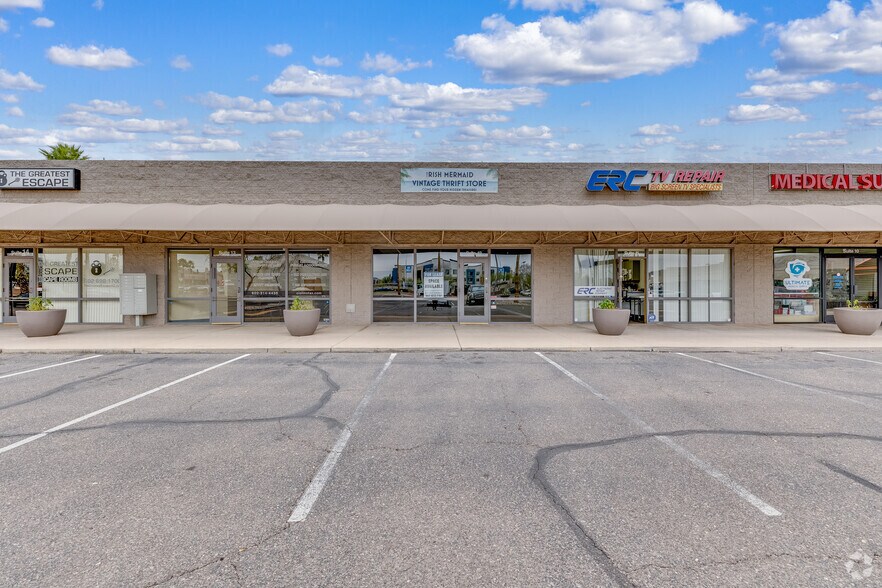 More Photos Of 1107 E Bell Rd, Phoenix General Retail For Lease