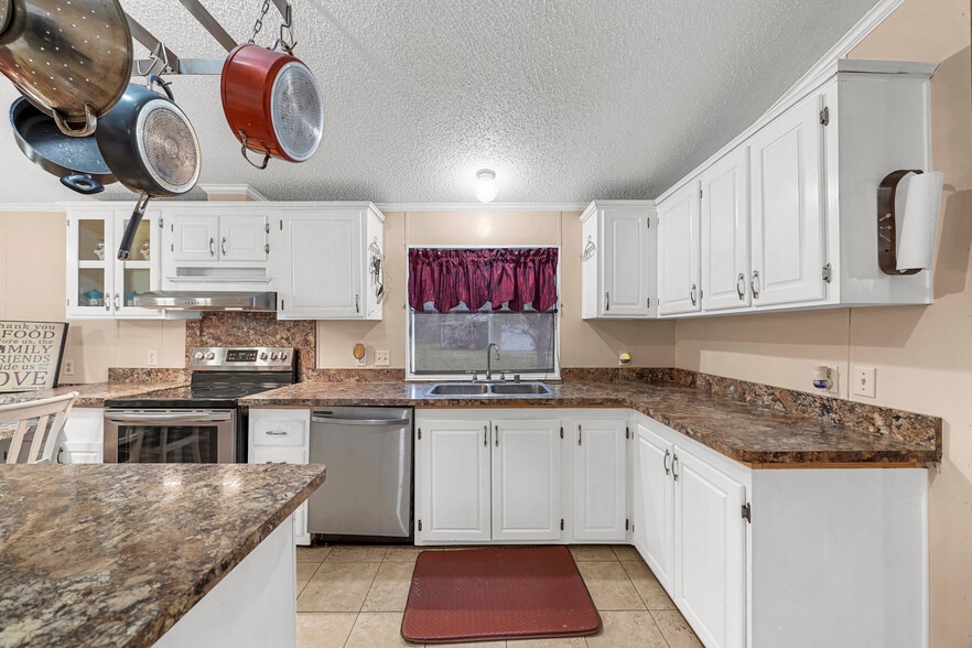 More Photos Of 19645 Nordt Rd, Damon Manufactured Housing Mobile Home Park For Sale