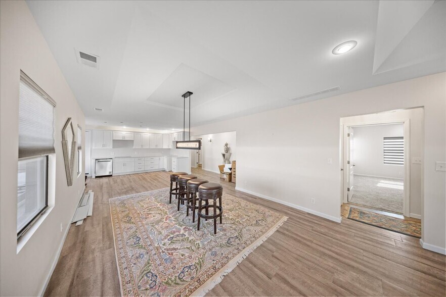 More Photos Of 808 E 10th St, Kansas City Flex For Sale