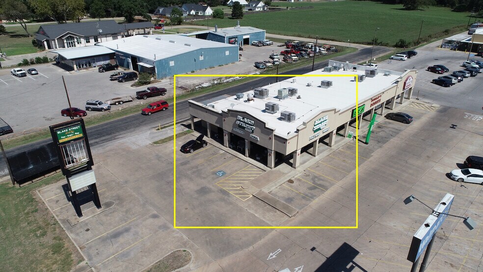 More Photos Of 2101 Milam St, Columbus Unknown For Lease