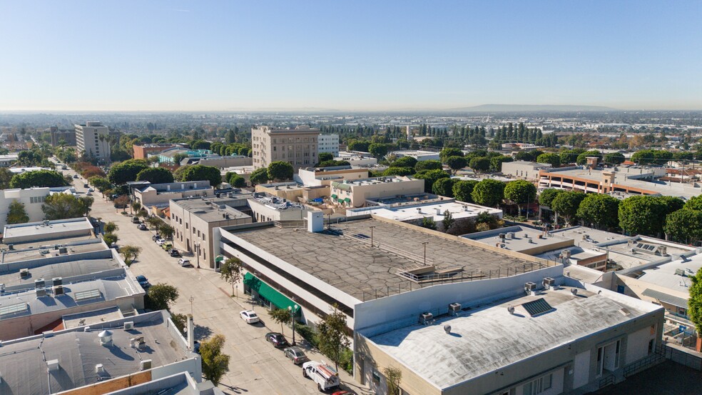 More Photos Of 6728 Bright Ave, Whittier Storefront For Sale