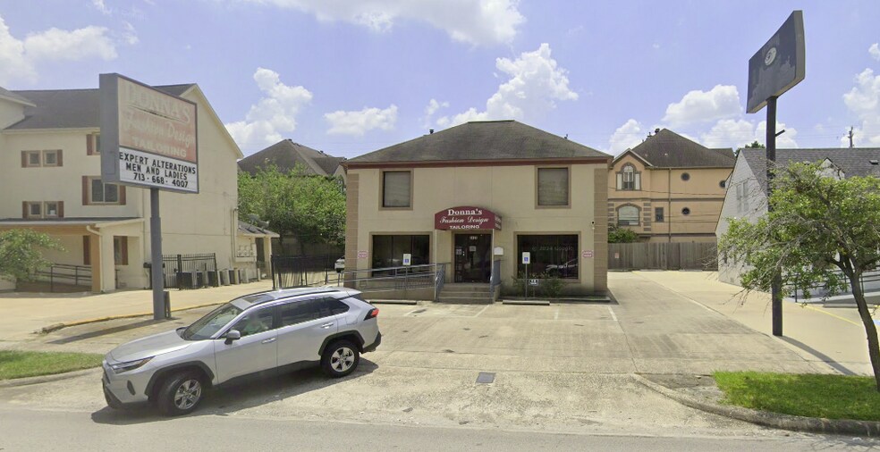 Primary Photo Of 2425 W Holcombe Blvd, Houston Office For Sale