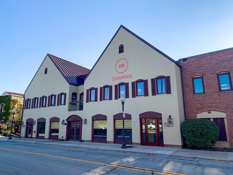 More Photos Of 25 N River Ln, Geneva Coworking Space